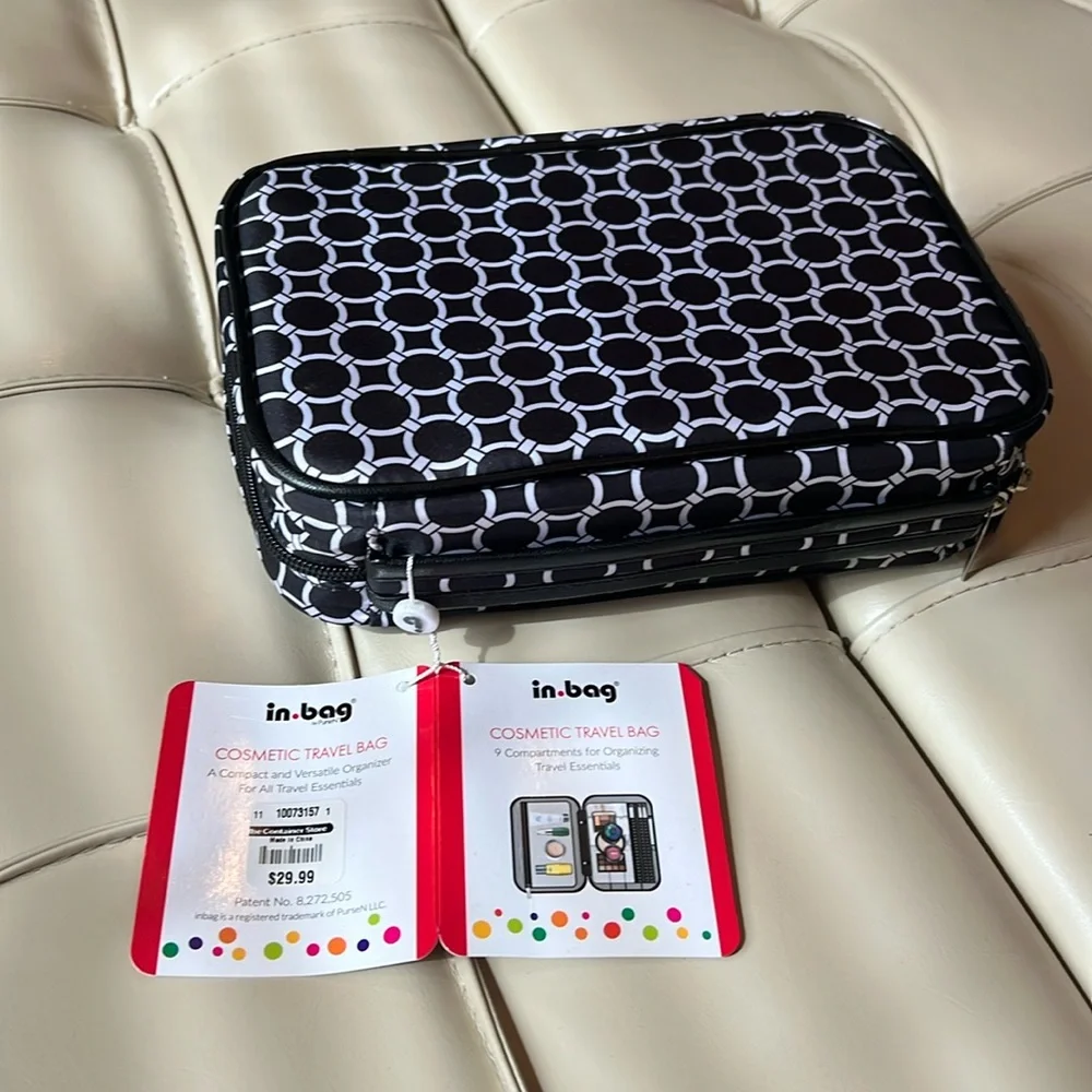 Cosmetic, travel bag, in big New never use with tags still attached
